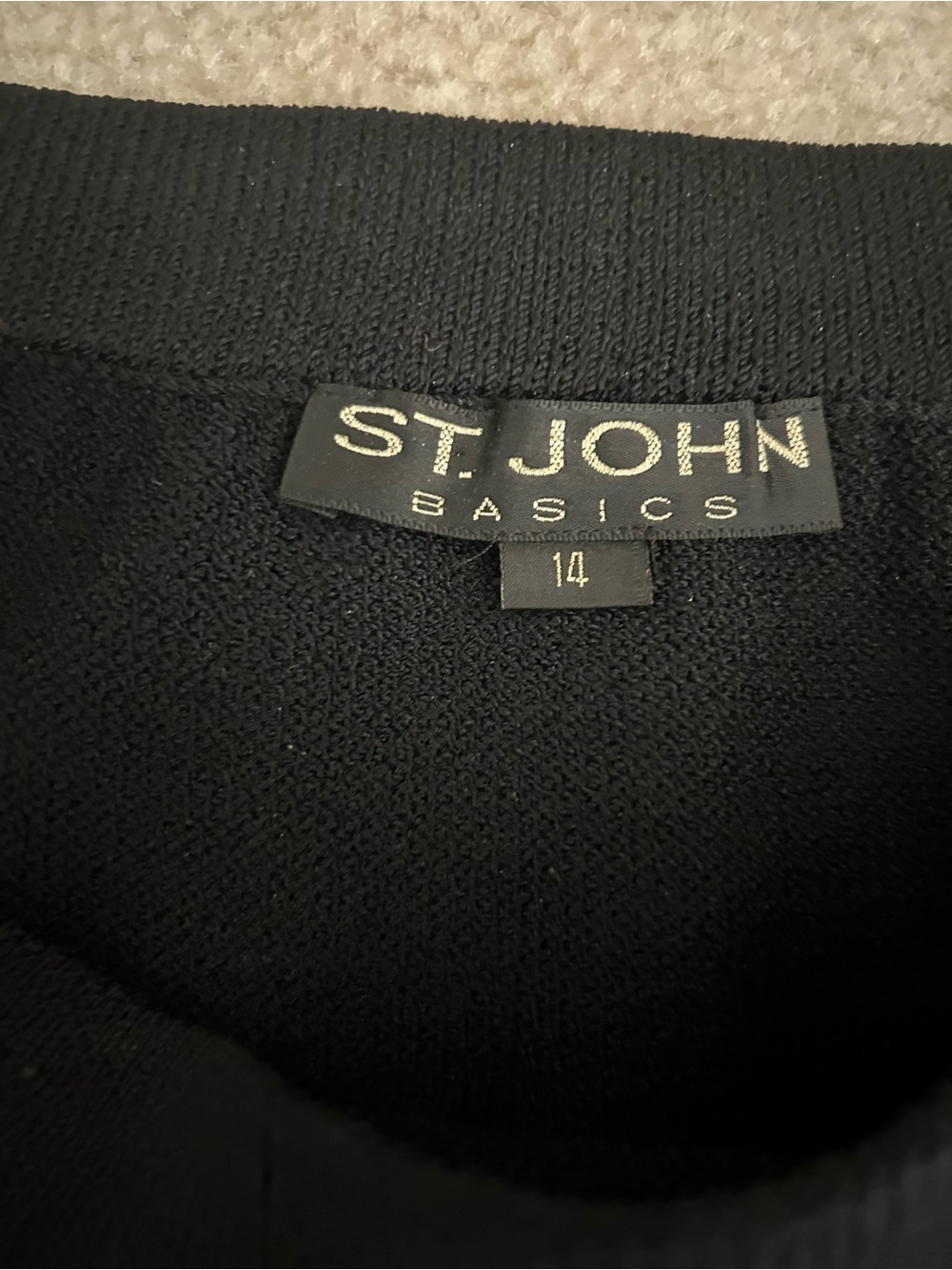 St. John Basics Black Women's Knit Pencil Skirt size 14 - Picture 2 of 4